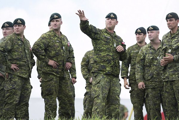 public://field/image/20191007_armee_canadienne.jpg