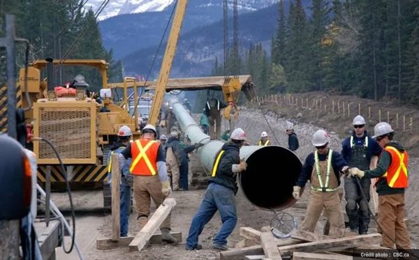 public://field/image/20200917_petrole_001.jpg