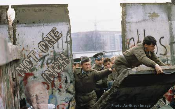 public://field/image/20220325_mur_berlin_2.png