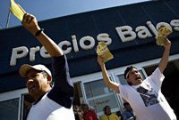 /sites/default/files/archives/images/photos_dossier/mexico_wal_mart.jpg